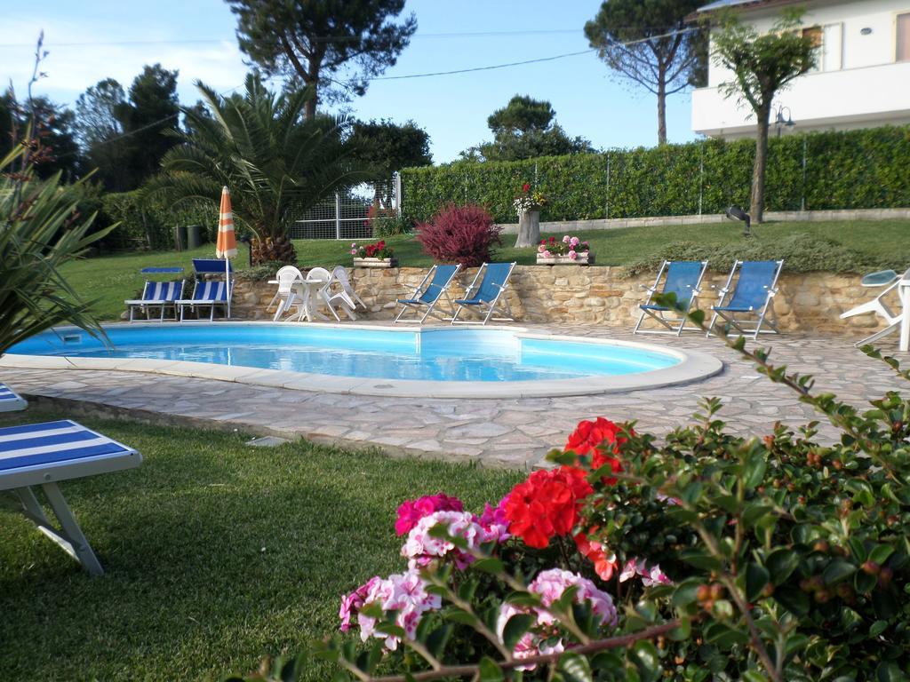 Bed And Breakfast " Il Tesoro Di Mario " ファルコナーラ・マリッティマ エクステリア 写真