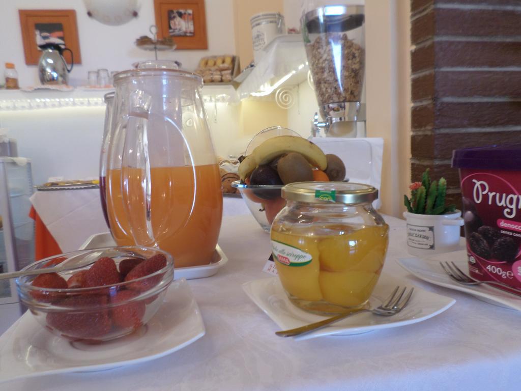 Bed And Breakfast " Il Tesoro Di Mario " ファルコナーラ・マリッティマ エクステリア 写真